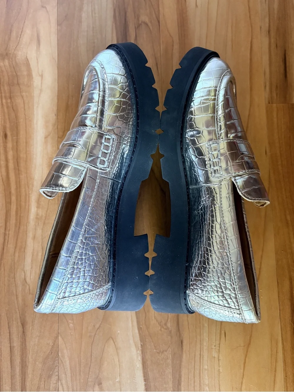 J. Crew Metallic Silver Croc-Embossed Lug Sole Penny Loafers size 7